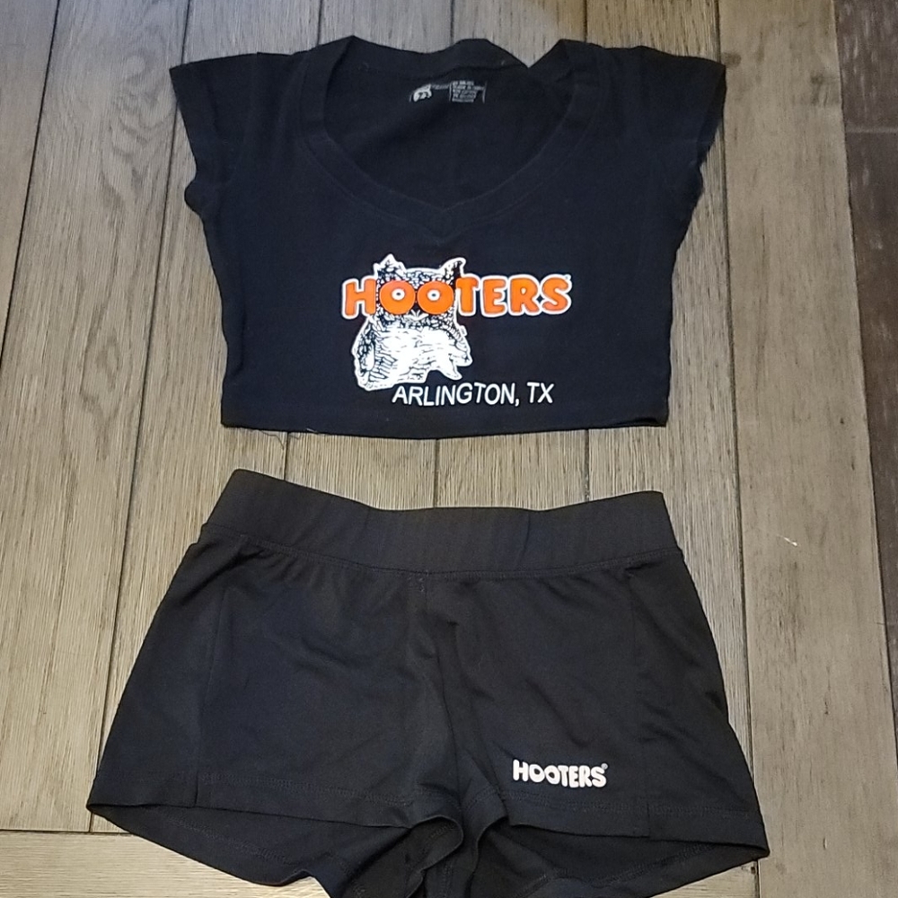 Hooters Original Black Crop top and Shorts